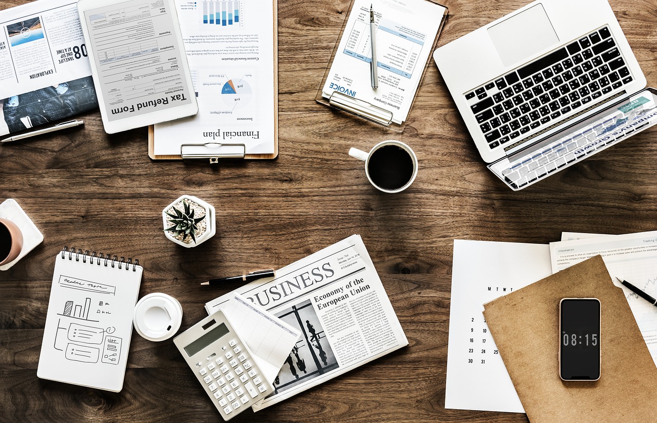 how to create a startup pitch deck template that attracts investors